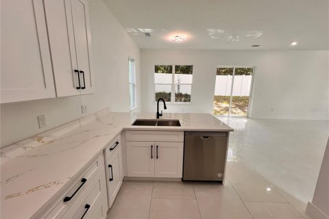 Casa en alquiler en Orlando, Florida, 4 dormitorios, 174.84 m2 № 1902729 - foto 30