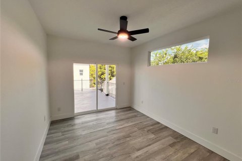 Casa en alquiler en Orlando, Florida, 4 dormitorios, 174.84 m2 № 1902729 - foto 25