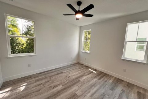 Casa en alquiler en Orlando, Florida, 4 dormitorios, 174.84 m2 № 1902729 - foto 17
