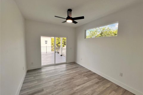 Casa en alquiler en Orlando, Florida, 4 dormitorios, 174.84 m2 № 1902729 - foto 22
