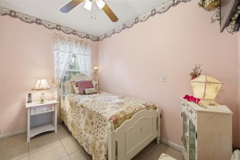 Villa ou maison à vendre à Ocala, Floride: 3 chambres, 234.95 m2 № 2132029 - photo 17