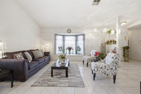 Villa ou maison à vendre à Ocala, Floride: 3 chambres, 234.95 m2 № 2132029 - photo 6