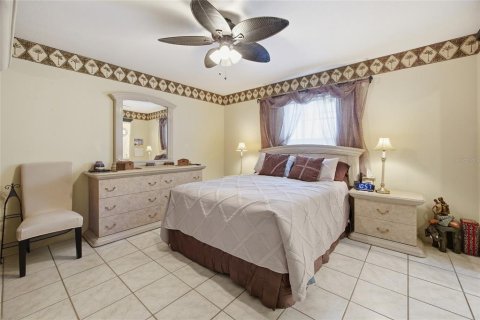 Villa ou maison à vendre à Ocala, Floride: 3 chambres, 234.95 m2 № 2132029 - photo 13