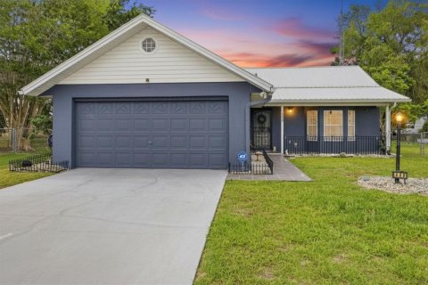 Casa en Ocala, Florida 3 dormitorios, 234.95 m2 № 2132029
