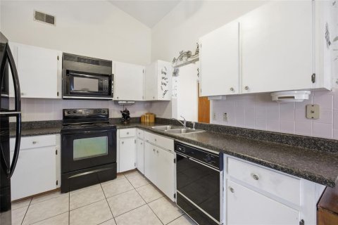 Villa ou maison à vendre à Ocala, Floride: 3 chambres, 234.95 m2 № 2132029 - photo 10