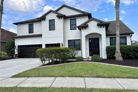 House in Lakeland, Florida 4 bedrooms, 286.32 sq.m. № 2360952