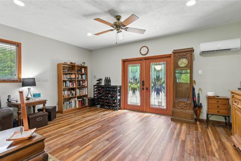 House in Southwest Ranches, Florida 3 bedrooms, 243.03 sq.m. № 1834020 - photo 6