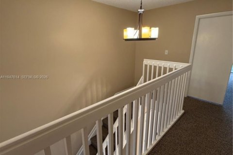 Снять в аренду таунхаус в Пемброк-Пайнс, Флорида 2 спальни, 113.9м2, № 2003791 - фото 10