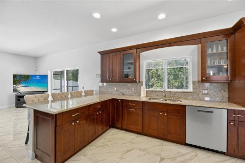 Casa en venta en Oldsmar, Florida, 4 dormitorios, 304.07 m2 № 1837990 - foto 16
