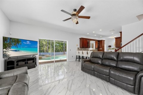 Casa en venta en Oldsmar, Florida, 4 dormitorios, 304.07 m2 № 1837990 - foto 10