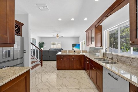Casa en venta en Oldsmar, Florida, 4 dormitorios, 304.07 m2 № 1837990 - foto 14