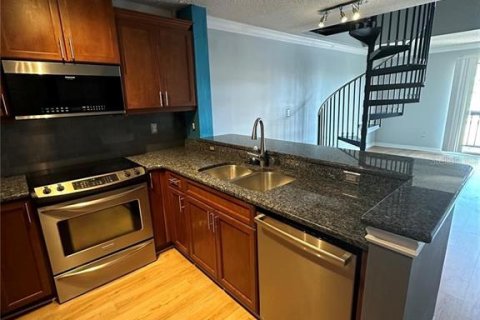 Copropriété à louer à Clearwater, Floride: 2 chambres, 82.4 m2 № 2099358 - photo 3