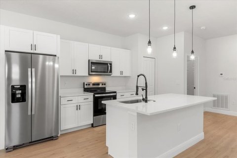 Casa en alquiler en Ocala, Florida, 4 dormitorios, 170.29 m2 № 1919252 - foto 10