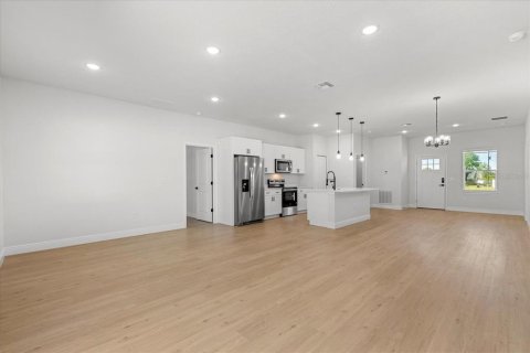 Casa en alquiler en Ocala, Florida, 4 dormitorios, 170.29 m2 № 1919252 - foto 5