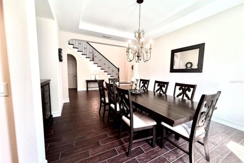 Casa en venta en Wesley Chapel, Florida, 5 dormitorios, 378.02 m2 № 2152362 - foto 18