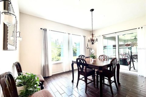 Casa en venta en Wesley Chapel, Florida, 5 dormitorios, 378.02 m2 № 2152362 - foto 19