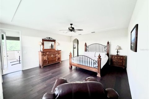 Casa en venta en Wesley Chapel, Florida, 5 dormitorios, 378.02 m2 № 2152362 - foto 22
