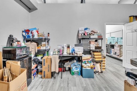Купить коммерческую недвижимость в Майами, Флорида № 2020848 - фото 23