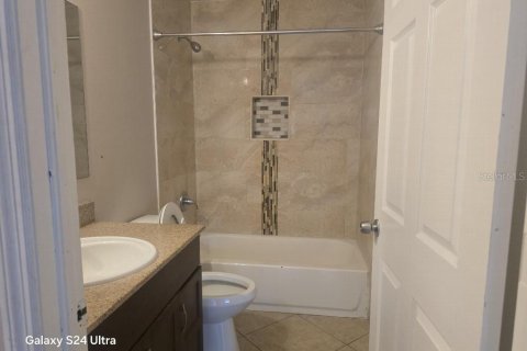 House in Dover, Florida 2 bedrooms, 78.97 sq.m. № 2393804 - photo 4