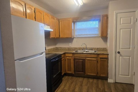 House in Dover, Florida 2 bedrooms, 78.97 sq.m. № 2393804 - photo 2