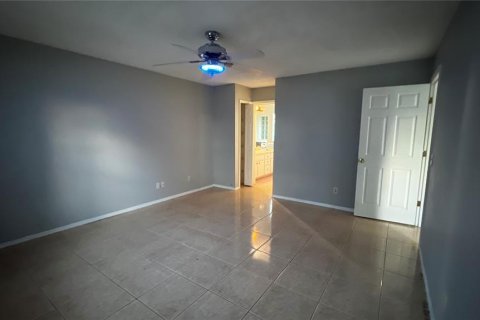 Villa ou maison à vendre à Orlando, Floride: 3 chambres, 191.1 m2 № 2098005 - photo 4