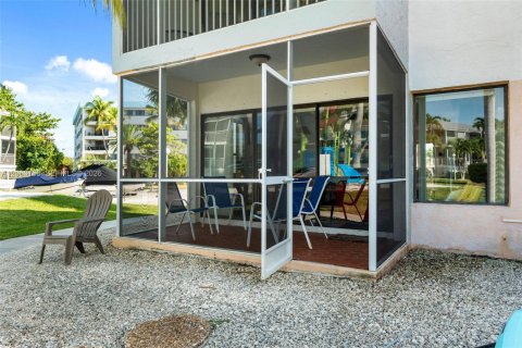 Townhouse in Key Largo, Florida 2 bedrooms, 91.97 sq.m. № 2265493 - photo 29