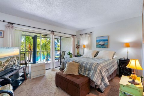 Townhouse in Key Largo, Florida 2 bedrooms, 91.97 sq.m. № 2265493 - photo 19