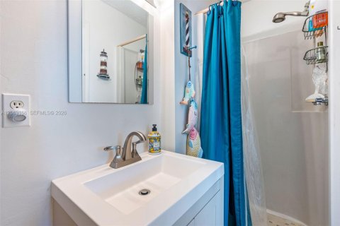 Townhouse in Key Largo, Florida 2 bedrooms, 91.97 sq.m. № 2265493 - photo 27