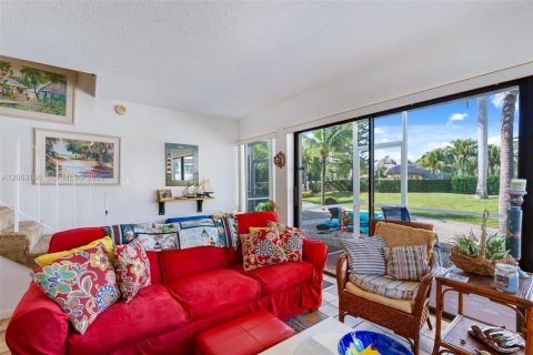 Townhouse in Key Largo, Florida 2 bedrooms, 91.97 sq.m. № 2265493 - photo 15