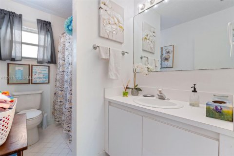 Townhouse in Key Largo, Florida 2 bedrooms, 91.97 sq.m. № 2265493 - photo 22
