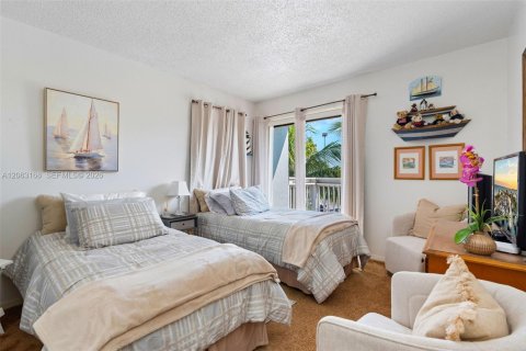 Townhouse in Key Largo, Florida 2 bedrooms, 91.97 sq.m. № 2265493 - photo 24