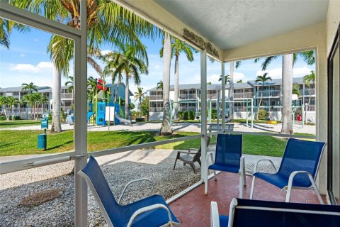 Townhouse in Key Largo, Florida 2 bedrooms, 91.97 sq.m. № 2265493 - photo 30