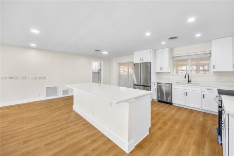 Villa ou maison à vendre à Boynton Beach, Floride: 5 chambres, 164.99 m2 № 2421565 - photo 10