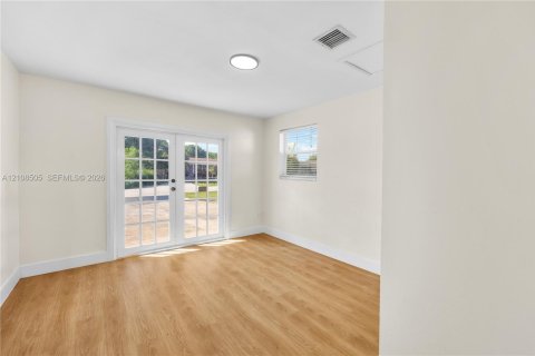 Villa ou maison à vendre à Boynton Beach, Floride: 5 chambres, 164.99 m2 № 2421565 - photo 19
