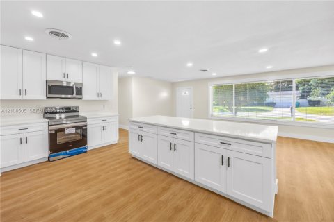 Villa ou maison à vendre à Boynton Beach, Floride: 5 chambres, 164.99 m2 № 2421565 - photo 13