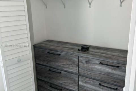 Copropriété à vendre à Hollywood, Floride: 1 chambre, 83.24 m2 № 2249167 - photo 20