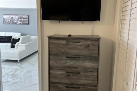 Copropriété à vendre à Hollywood, Floride: 1 chambre, 83.24 m2 № 2249167 - photo 16