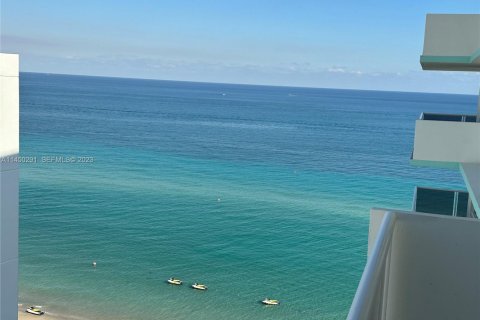 Condo à Hollywood, Floride, 1 chambre  № 2249167
