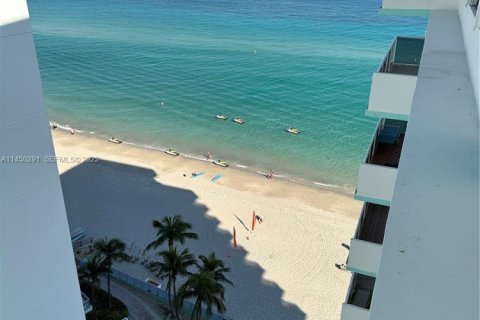 Copropriété à vendre à Hollywood, Floride: 1 chambre, 83.24 m2 № 2249167 - photo 23