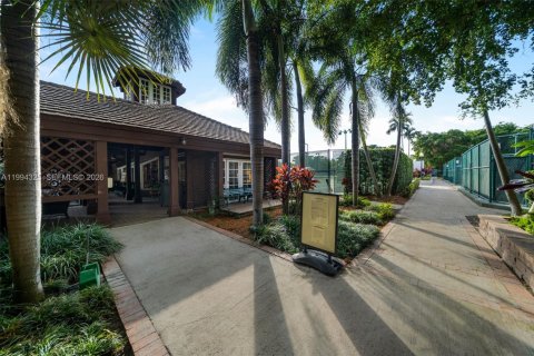 Condominio en venta en Miami, Florida, 2 dormitorios, 142.6 m2 № 2055970 - foto 27