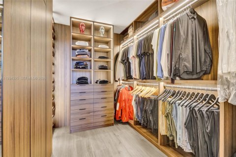 Condominio en venta en Miami, Florida, 2 dormitorios, 142.6 m2 № 2055970 - foto 19