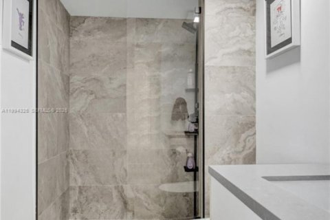 Condominio en venta en Miami, Florida, 2 dormitorios, 142.6 m2 № 2055970 - foto 14