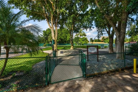 Condominio en venta en Miami, Florida, 2 dormitorios, 142.6 m2 № 2055970 - foto 29