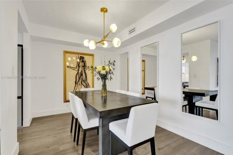 Condominio en venta en Miami, Florida, 2 dormitorios, 142.6 m2 № 2055970 - foto 6