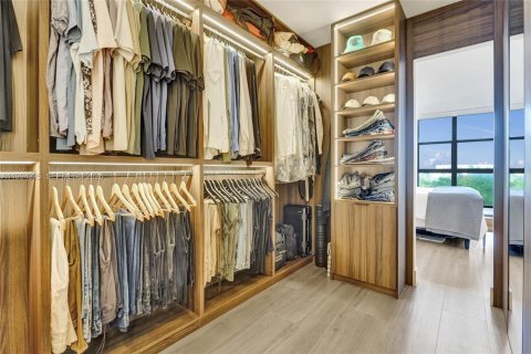 Condominio en venta en Miami, Florida, 2 dormitorios, 142.6 m2 № 2055970 - foto 20