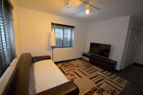 Villa ou maison à vendre à Miami, Floride: 3 chambres, 148.55 m2 № 2000810 - photo 9