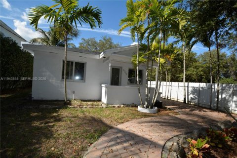 Villa ou maison à vendre à Miami, Floride: 3 chambres, 148.55 m2 № 2000810 - photo 22