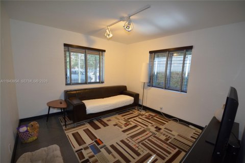 Villa ou maison à vendre à Miami, Floride: 3 chambres, 148.55 m2 № 2000810 - photo 8