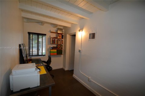 Villa ou maison à vendre à Miami, Floride: 3 chambres, 148.55 m2 № 2000810 - photo 21