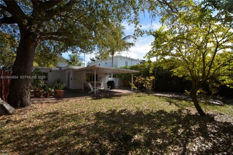 Villa ou maison à vendre à Miami, Floride: 3 chambres, 148.55 m2 № 2000810 - photo 26